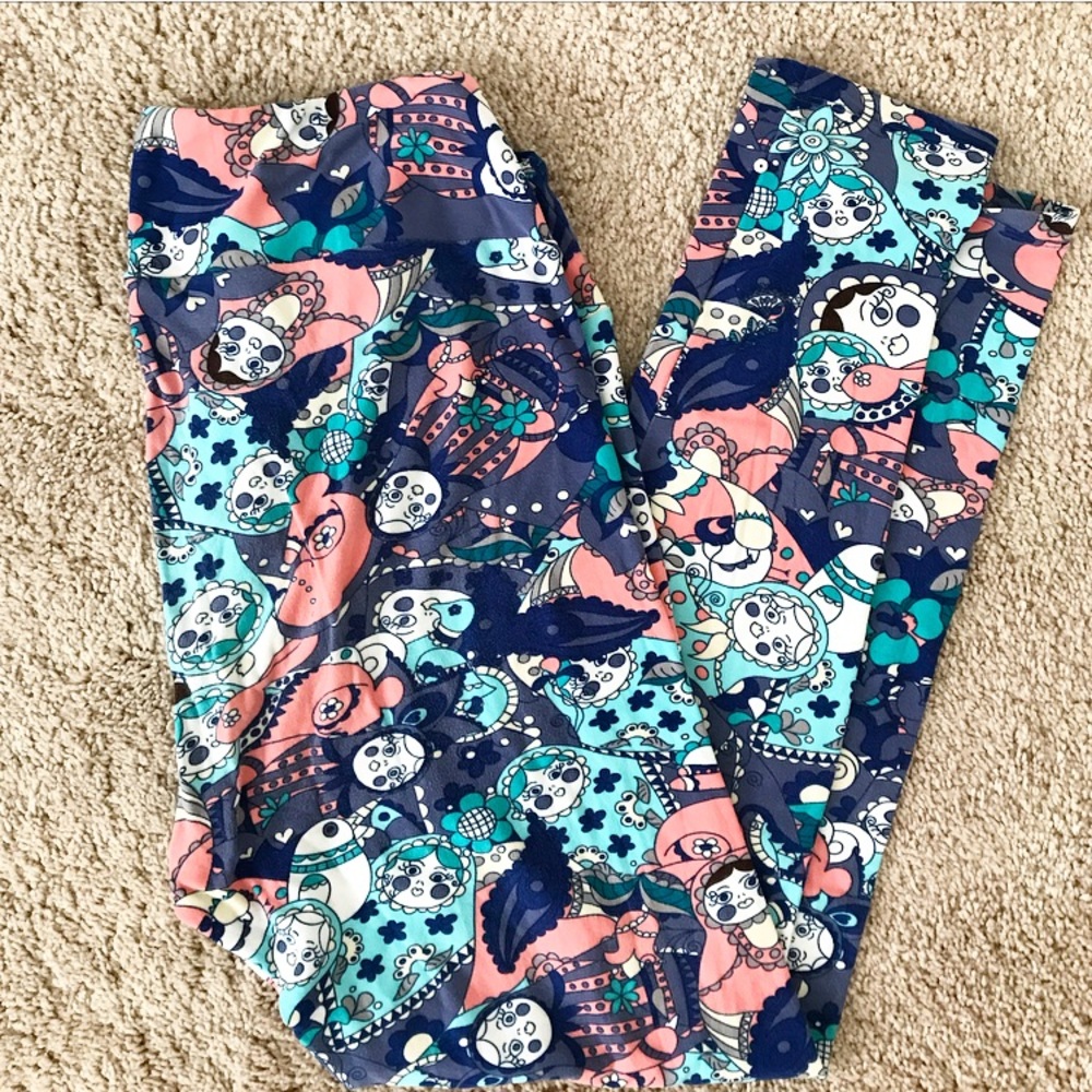 Rare Russian Doll Lularoe Leggings!